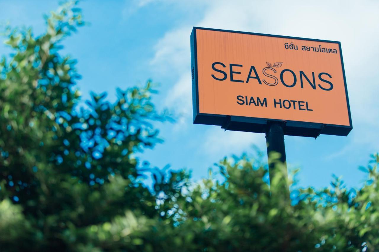 Seasons Siam Hotel Bangkok Exterior photo