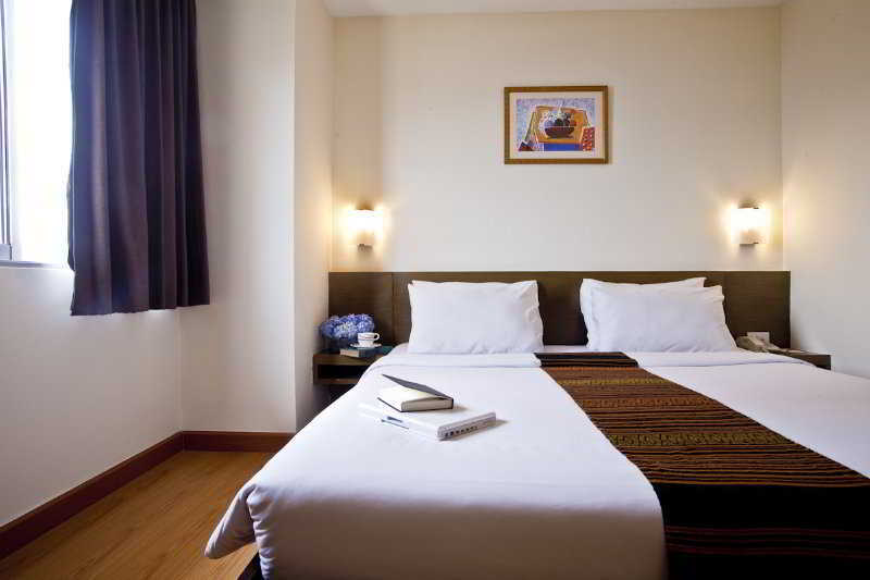 Seasons Siam Hotel Bangkok Exterior photo